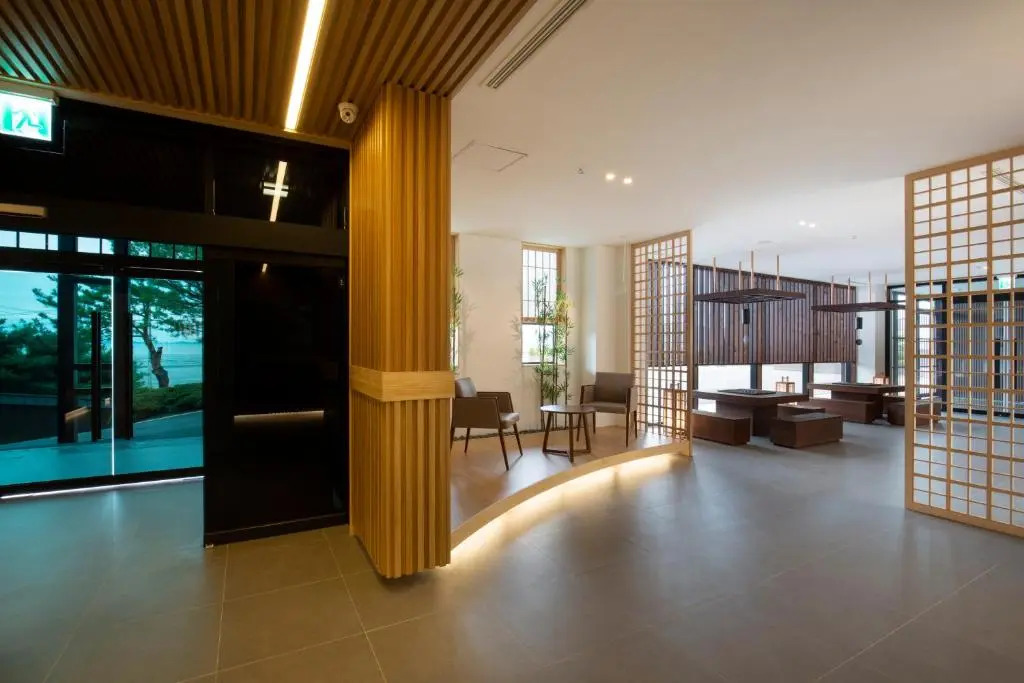 Tomonoya Hotel & Ryokan Daecheon
