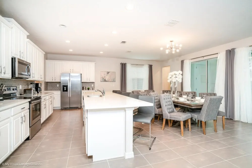 5 BD 4.5 BH With Game Room and Spa