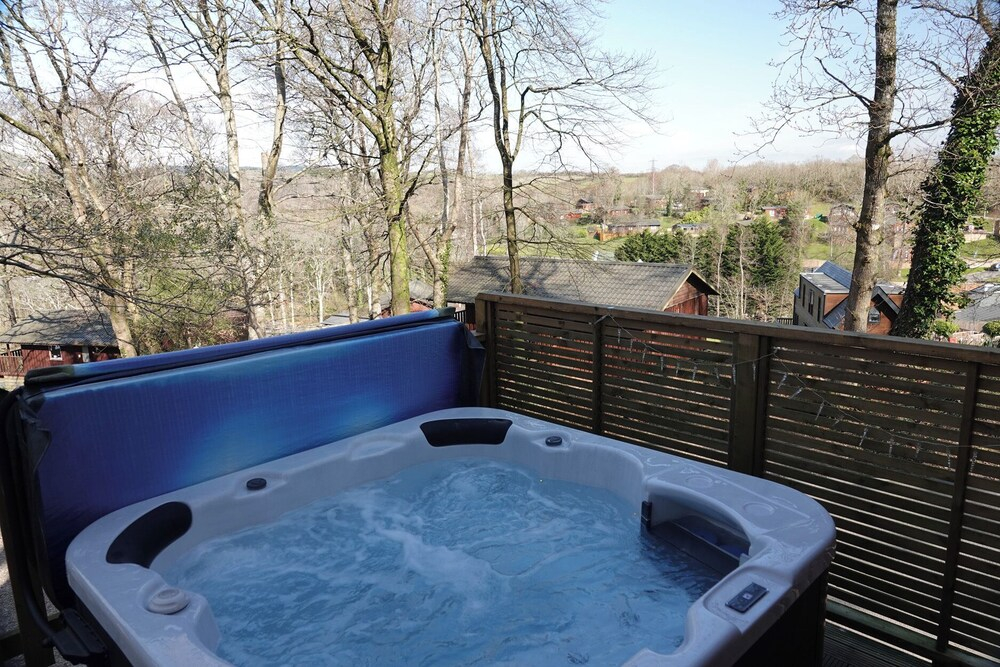 Acorn Lodge