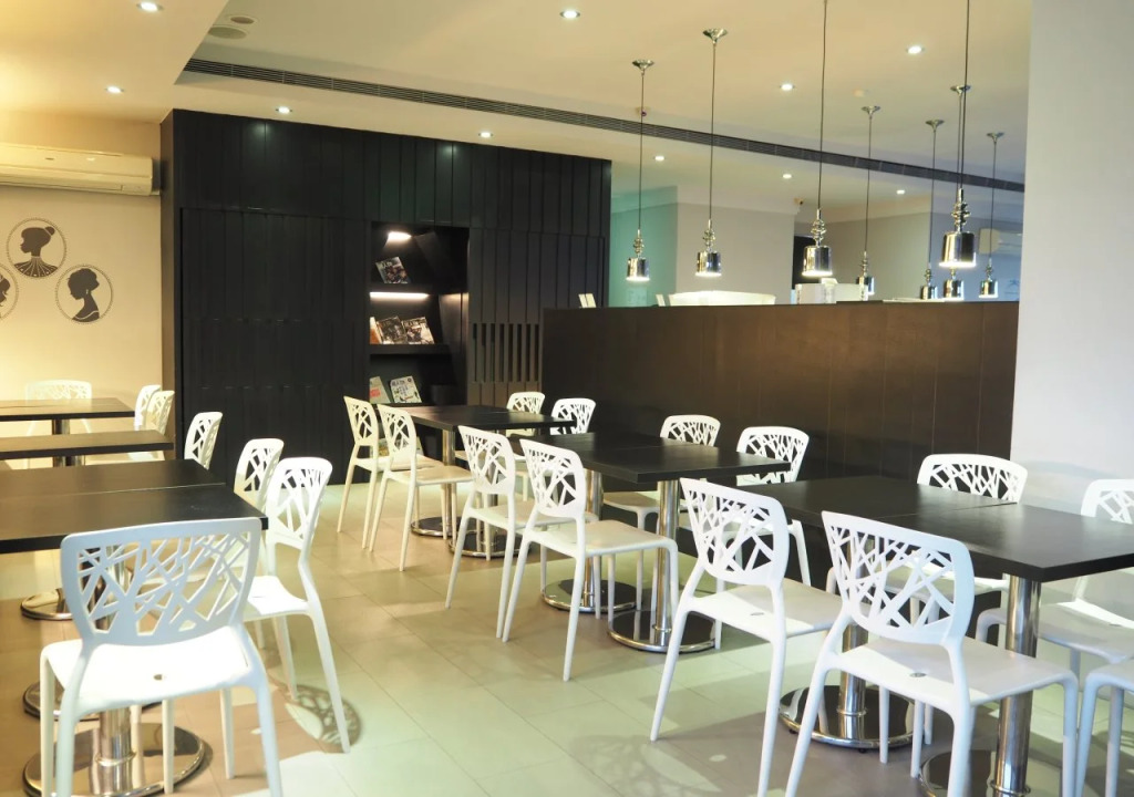 CHECK inn Express Kaohsiung Love River