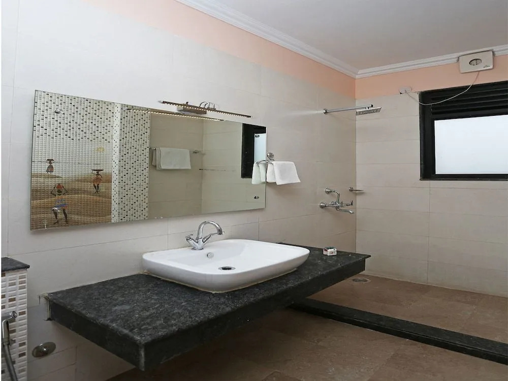 OYO 4026 Royal Inn