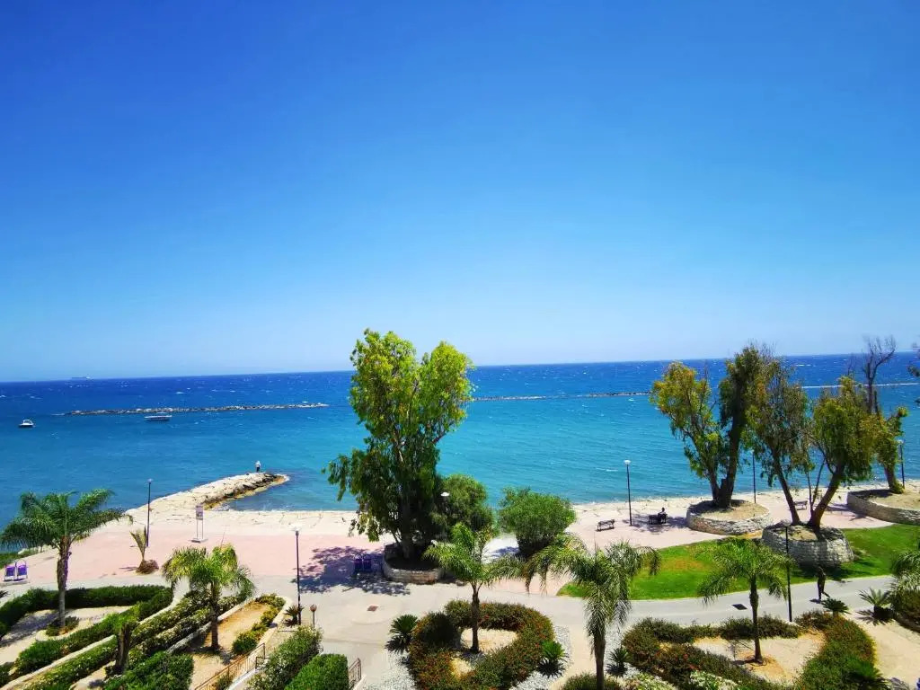 Lovely Seafront Place on 1st line with Sea&Mountain view in Green Peaceful GalatexComplex