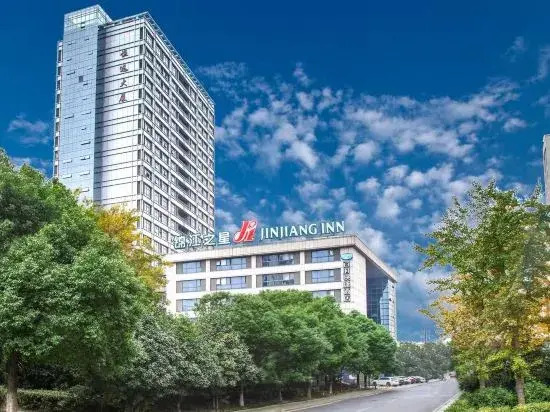 Baishi Lvcheng  Hotel  (Changzhou Wuyue International Plaza）