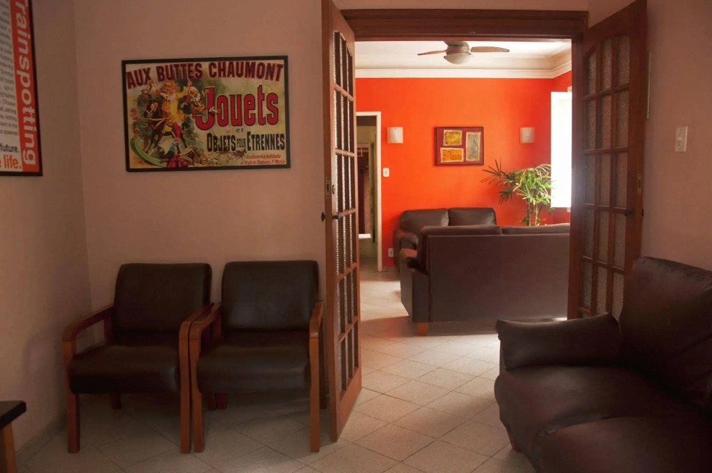 Walk On The Beach Hostel
