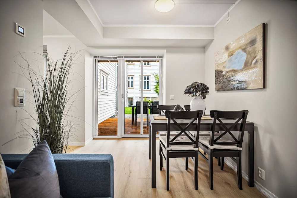 Corner Apartments