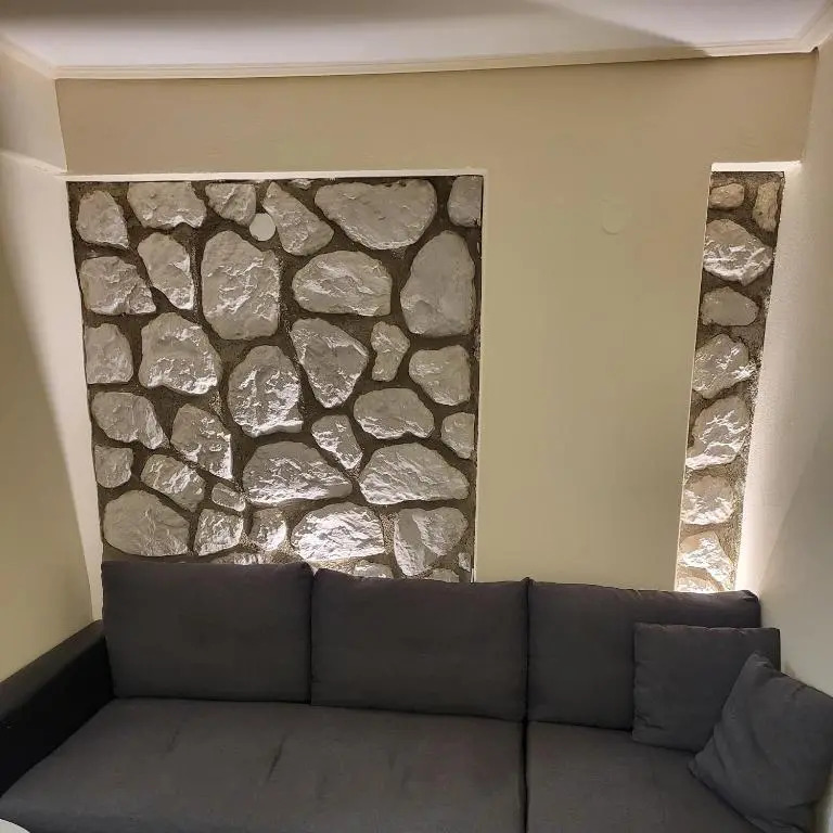 kondoulis APARTMENT 2