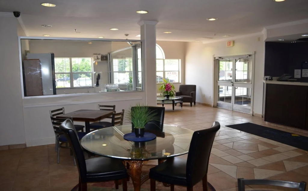 Stay Express inn and Suites Atlanta Union City
