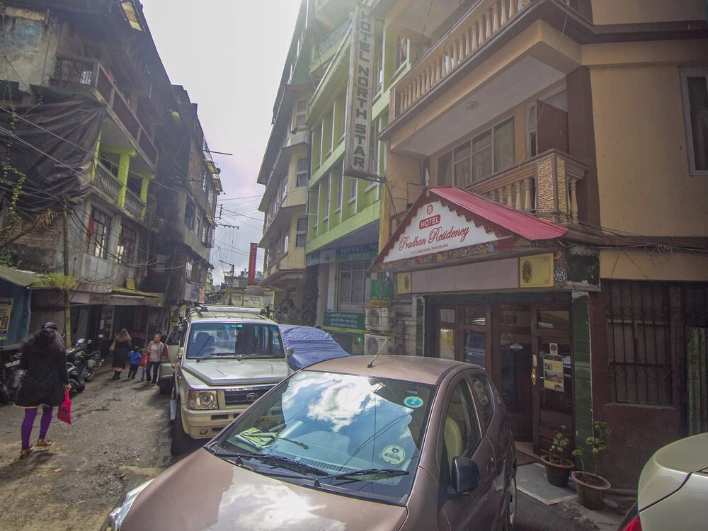 OYO 22431 Pradhan Residency