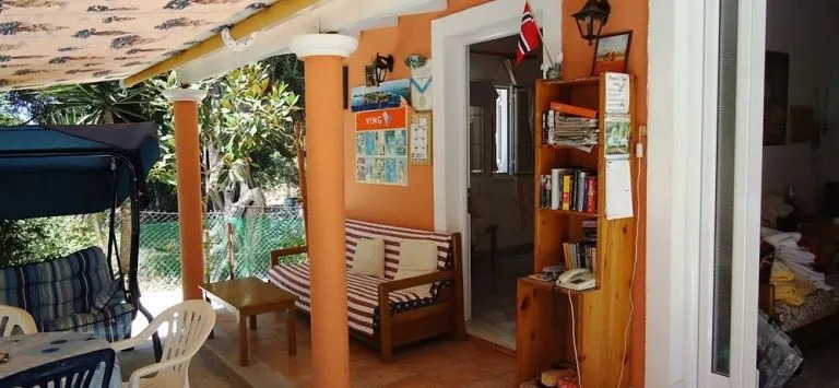 Almyra Living