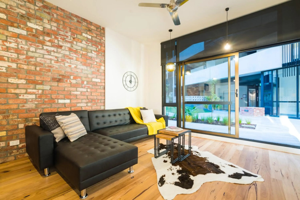 Mega Style Apartments West Melbourne Townhouse
