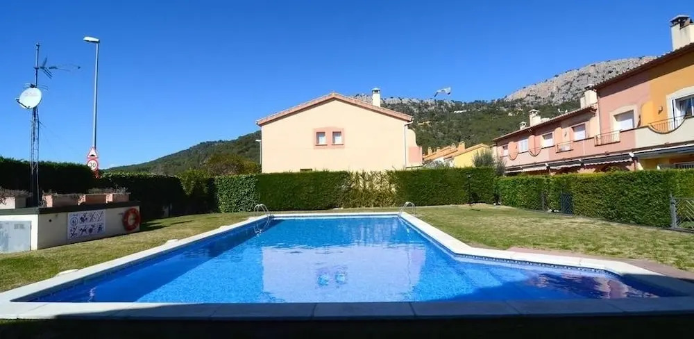 Casa con terraza cerca de las Islas Medas