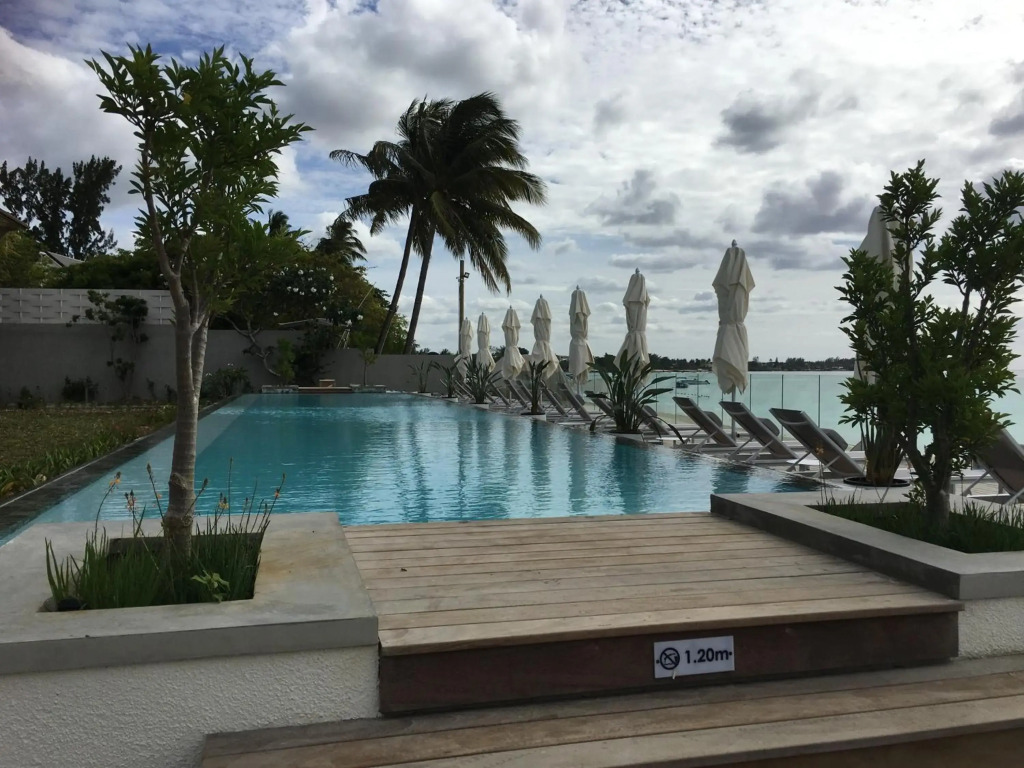 OBiches Beachfront Apartment Trou-aux-Biches