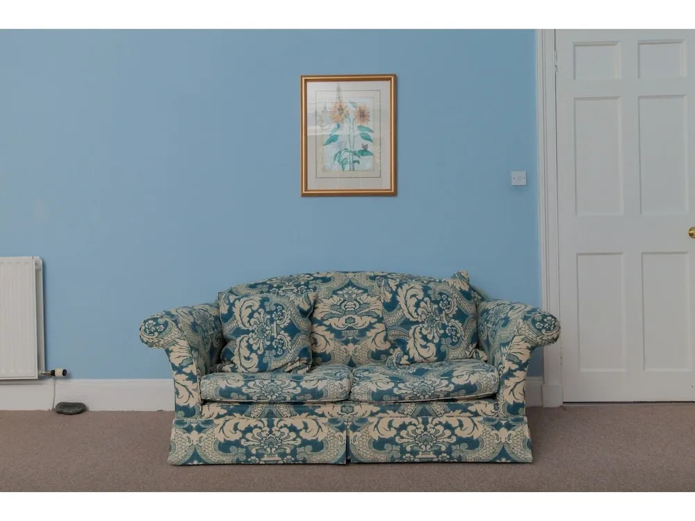 Spacious, Elegant 4BR New Town Flat For 9