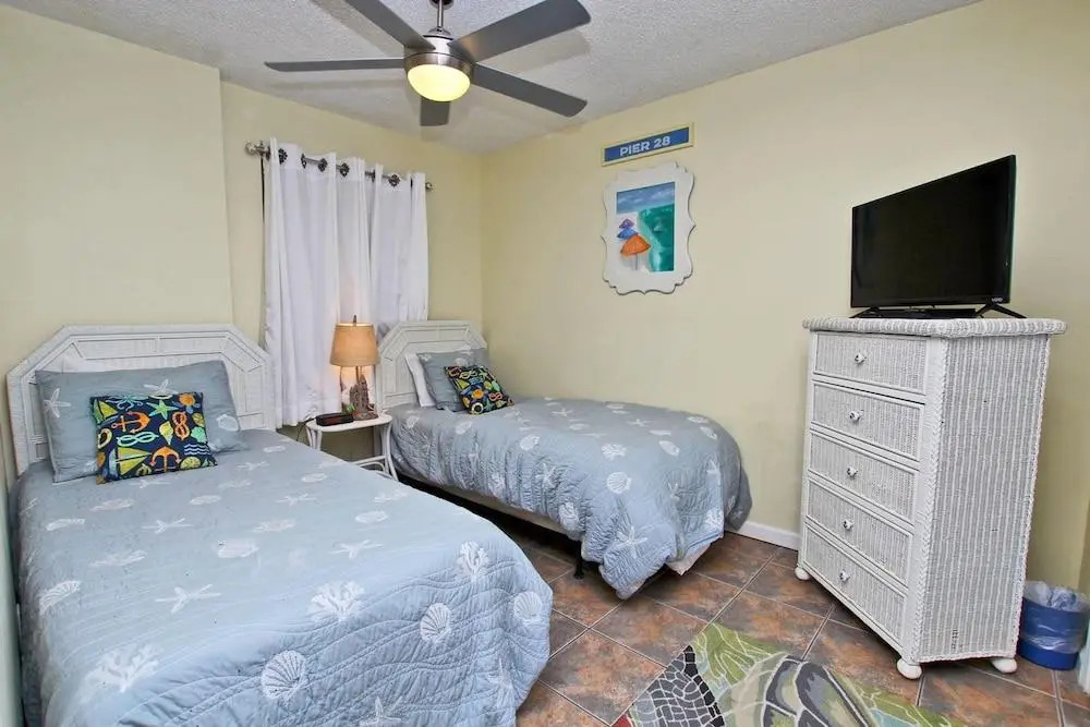 Tradewinds 807 by Youngs Suncoast