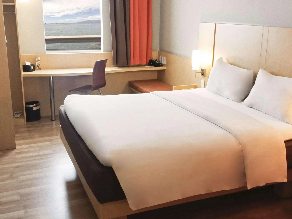 Ibis Padang