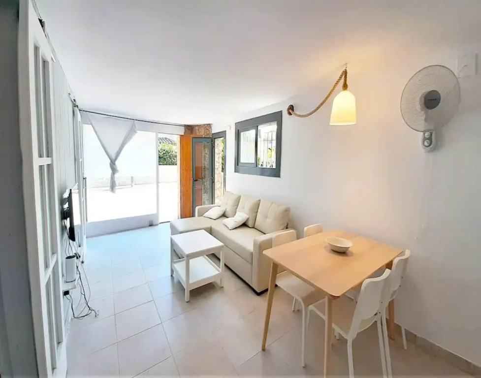 Apartment for 5 People in Costa Brava