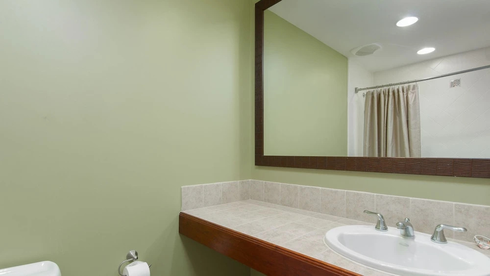 5000 Sandestin Blvd S Condo Unit 6909 and 6911 1 Bedroom 2.5 Bathrooms