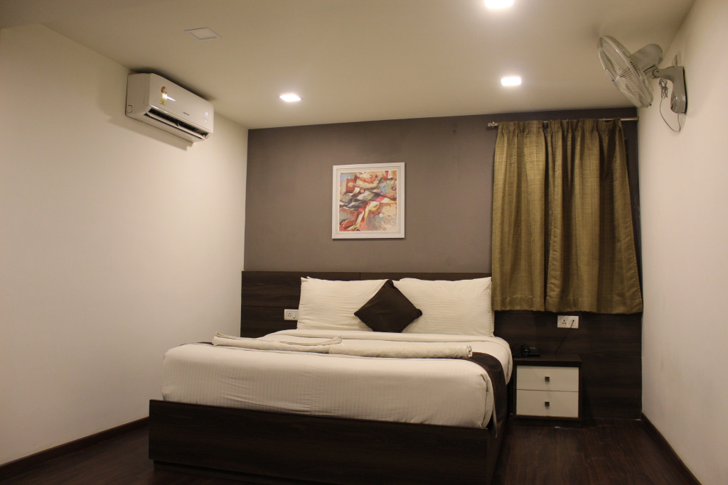 Hotel Royal Inn - Electronic City