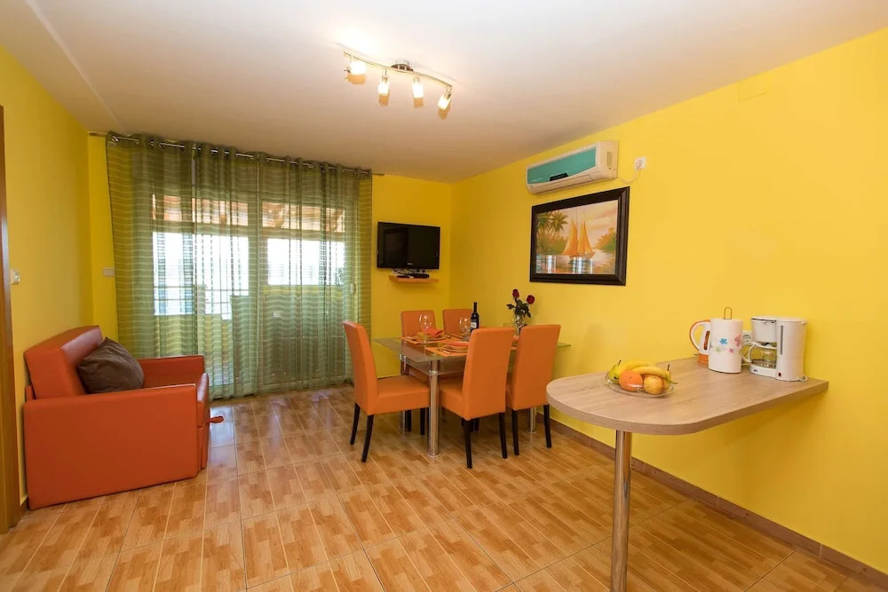 Apartments Maslina