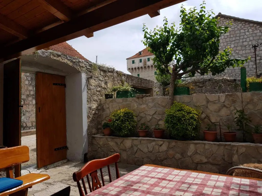Apartment Mirjana