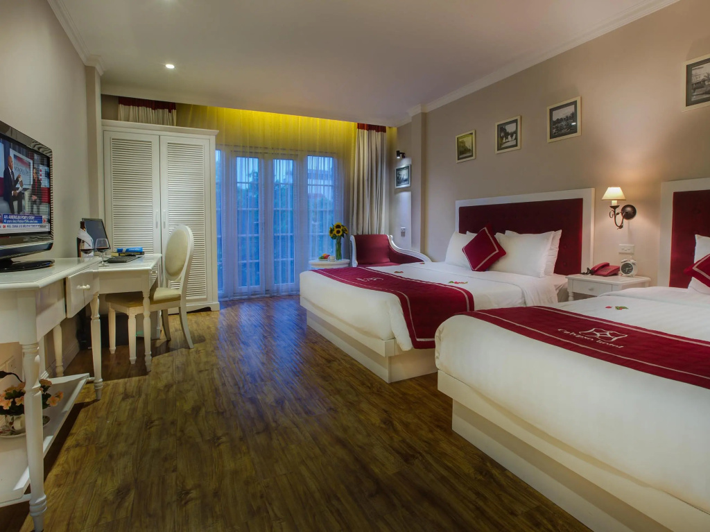 Calypso Grand Hotel