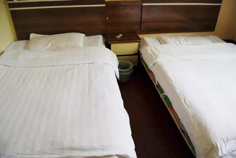 Huangting Hotel