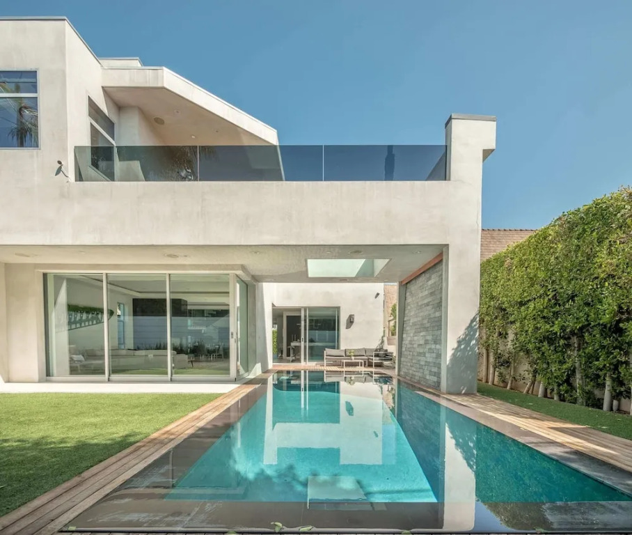 Villa Ever