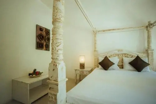 Compass Divers Hostel