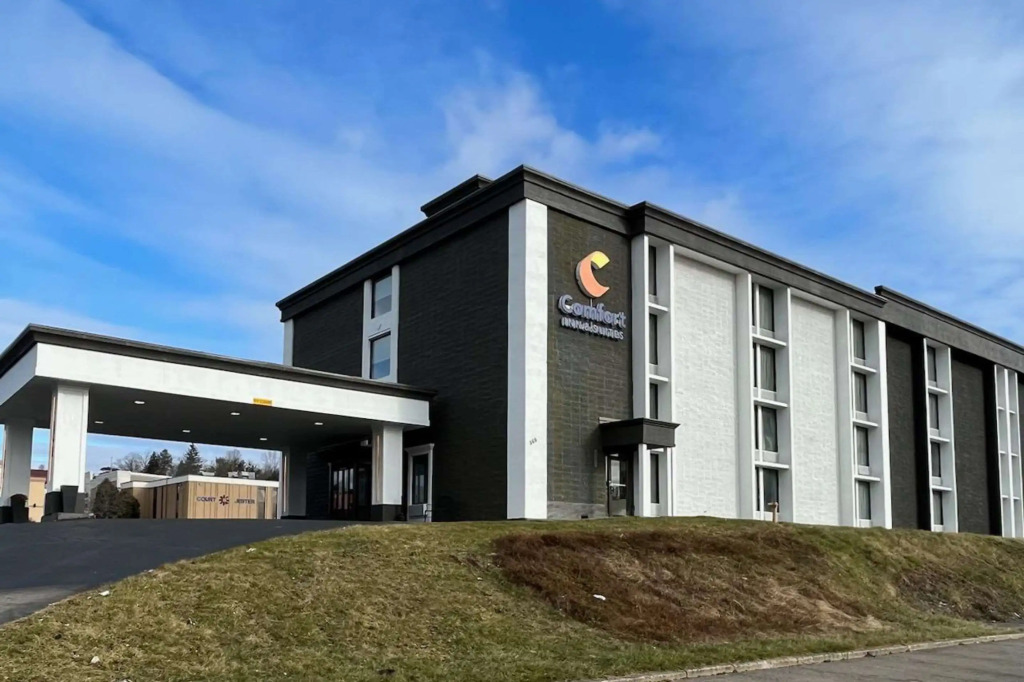 Comfort Inn & Suites Johnson City - Binghamton