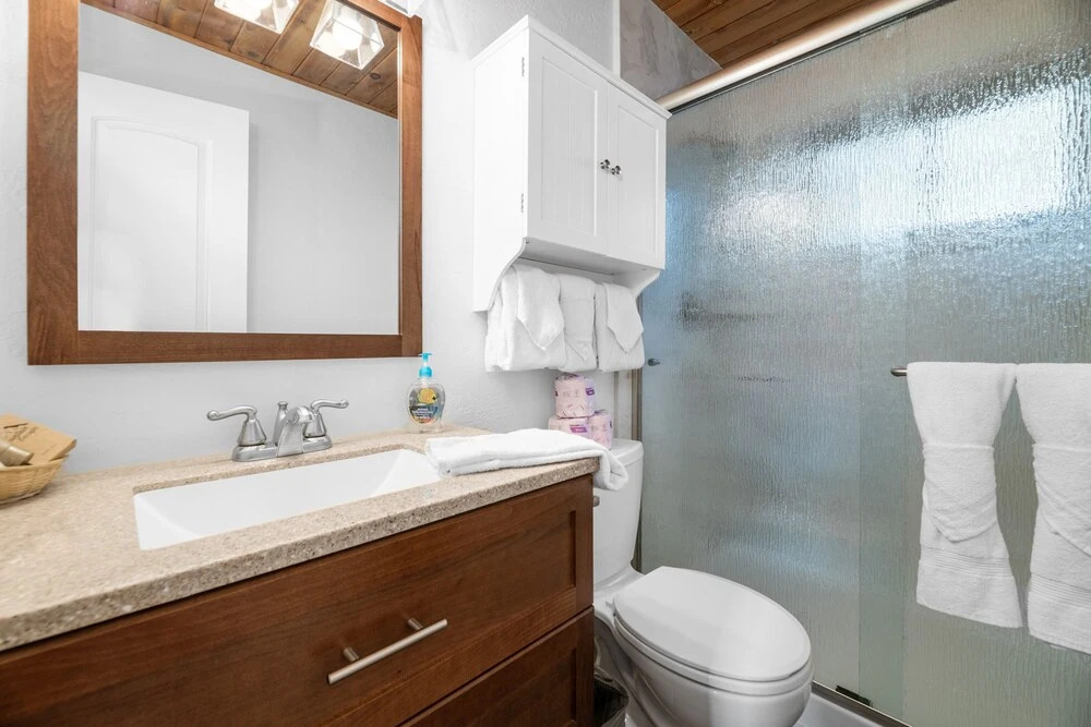 Big Bear Lookout Lodge - Luxurious Mountain Home, Just A Short Drive To Big Bear's Attractions. 3 Bedroom Cabin