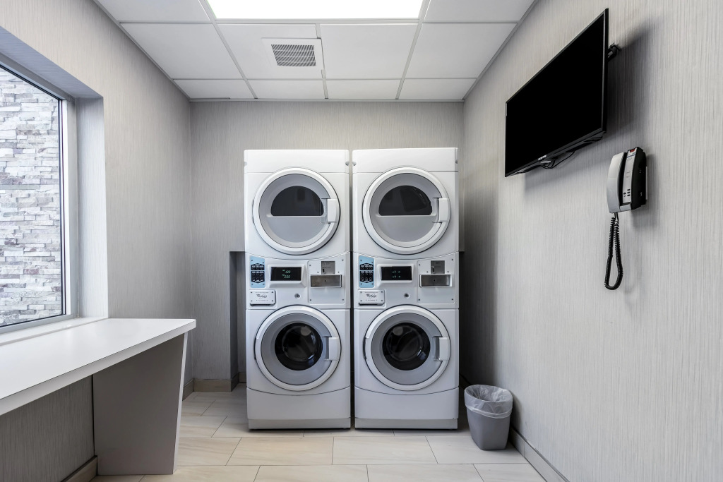 Holiday Inn Express & Suites Jersey City North - Hoboken by IHG