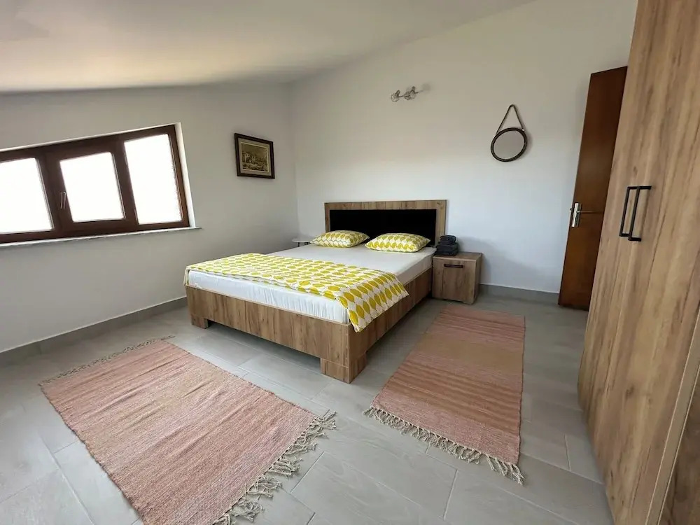 Serenity Apartments and Studios