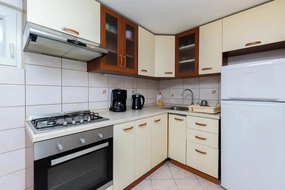 House Nenad