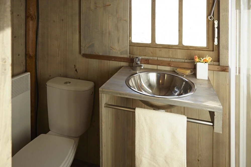Chalet With one Bedroom in Cahuzac-sur-vère, With Furnished Garden