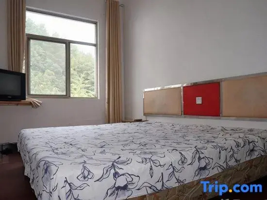 Jixi Longxushan Farmhouse