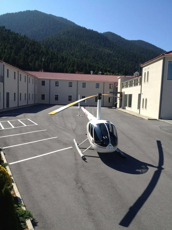 Seleni Suites