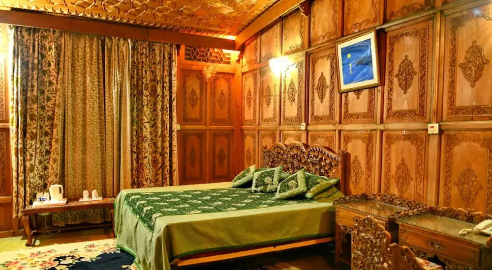 De-Laila Houseboats