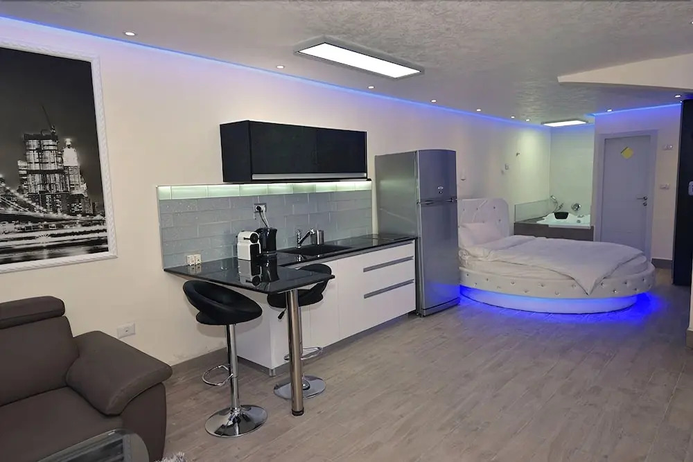 Jordan Luxury Suite