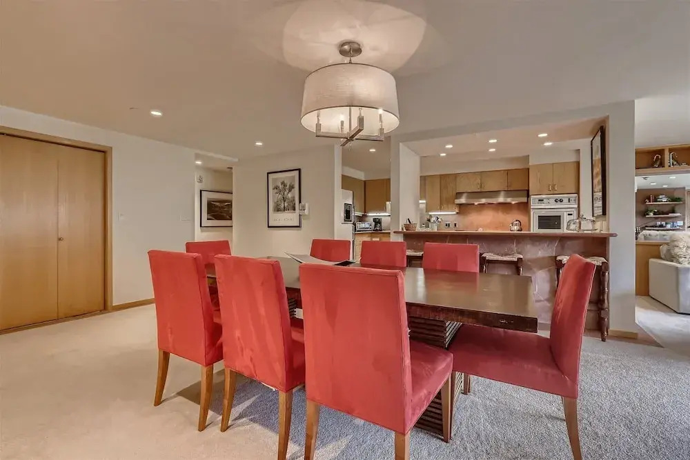 1-44 W Meadow Dr. 7 Meadow Vail Place