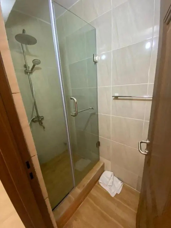 Luxury waterfront 3 bedroom apartment ikoyi