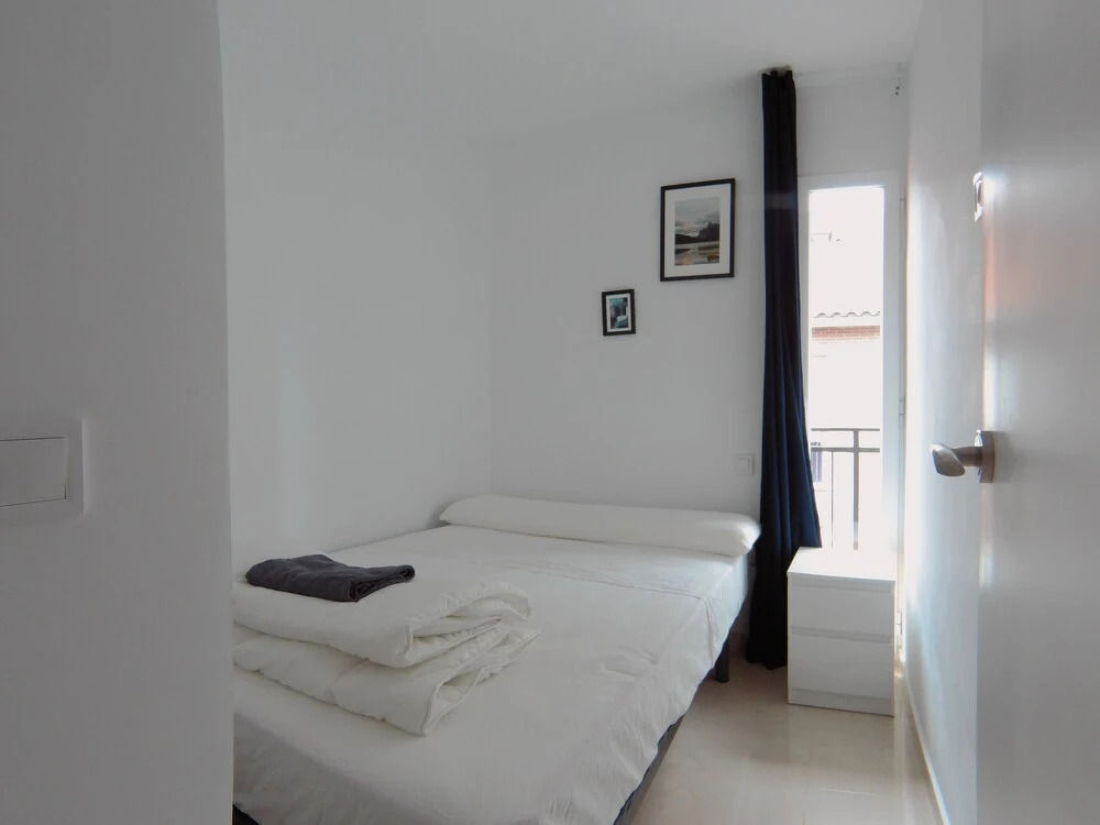 Apartamento exterior de 2 Habitaciones cercano al parque Olof Palme AP6