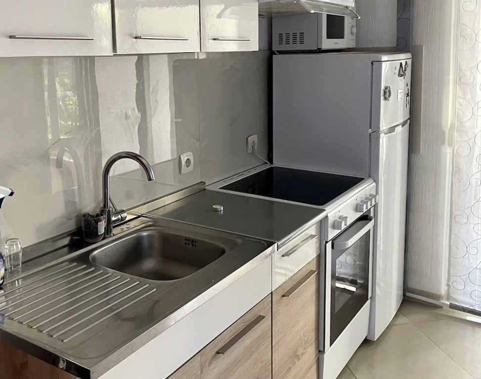 3 Bedroom Apartment With Pool