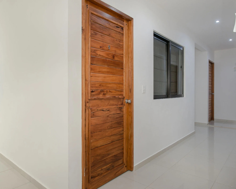 Las Perlas Condo