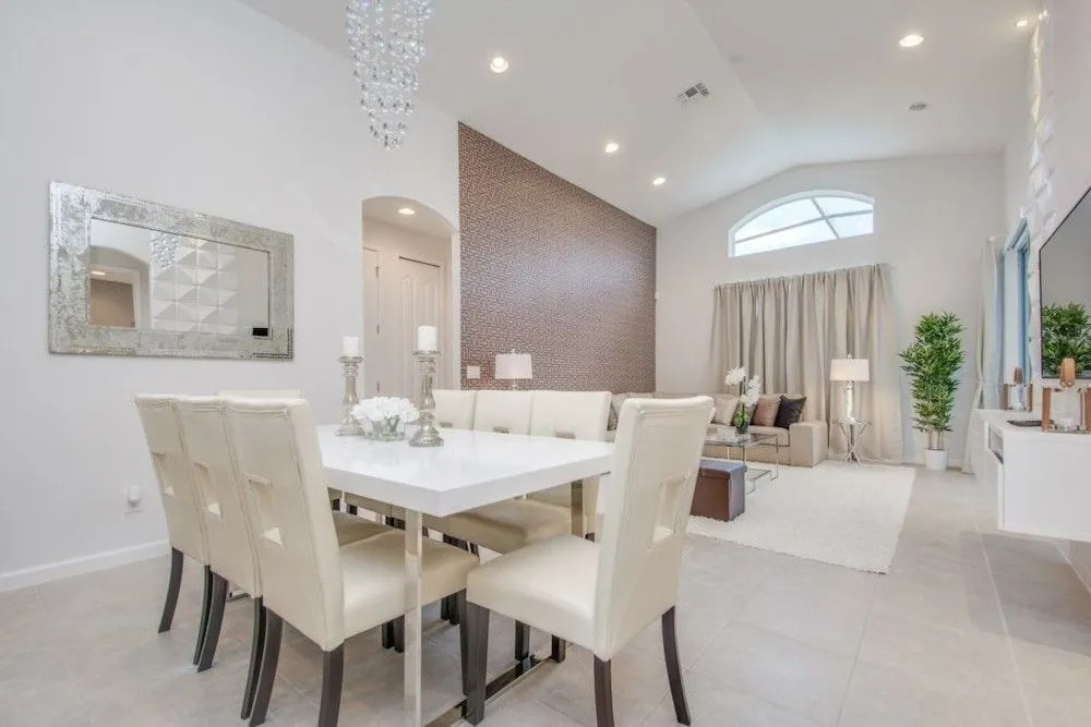 4 at Bella Vida 105029 - 4 Br home by RedAwning
