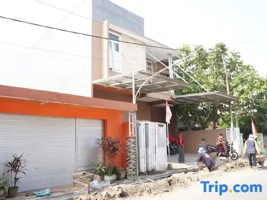 SPOT ON 93611 Kost Pak Suyatno Syariah 2