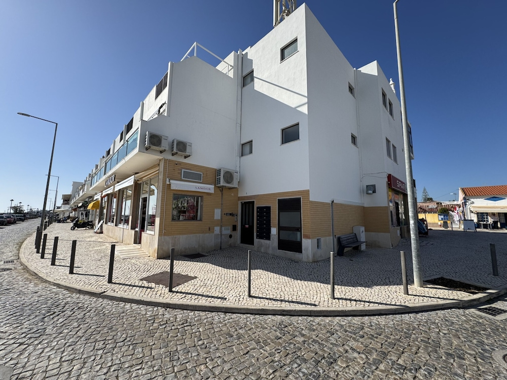 Cabanas DE Tavira Charming by Homing