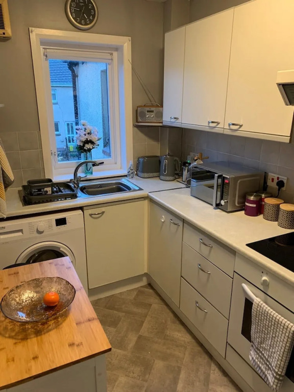 NEW Superb One Bedroom Getaway in Dysart Kirkcaldy