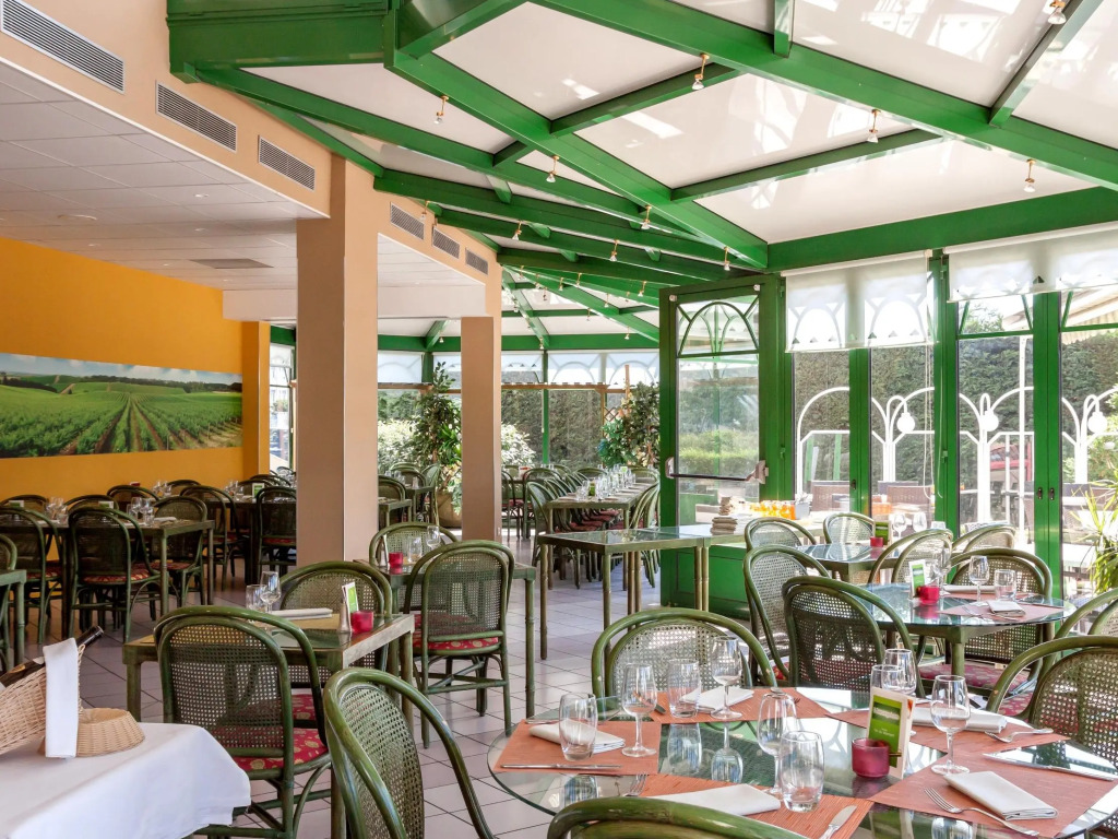 LOGIS Hotel lEscargotière Dijon Sud - Chenove