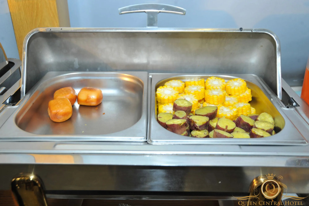 Queen Central Hotel - Ben Thanh Market