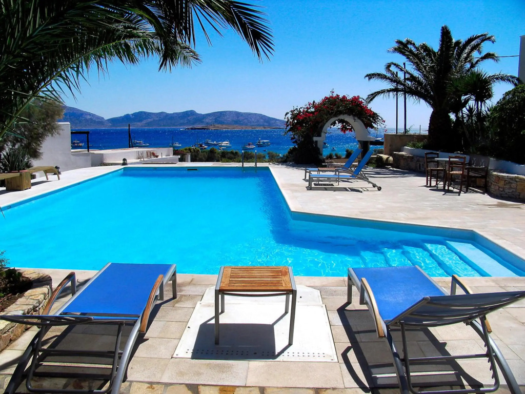 Keros Art Hotel